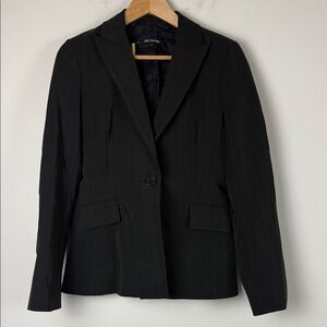 Holt renfrew black pinstripe blazer size 6